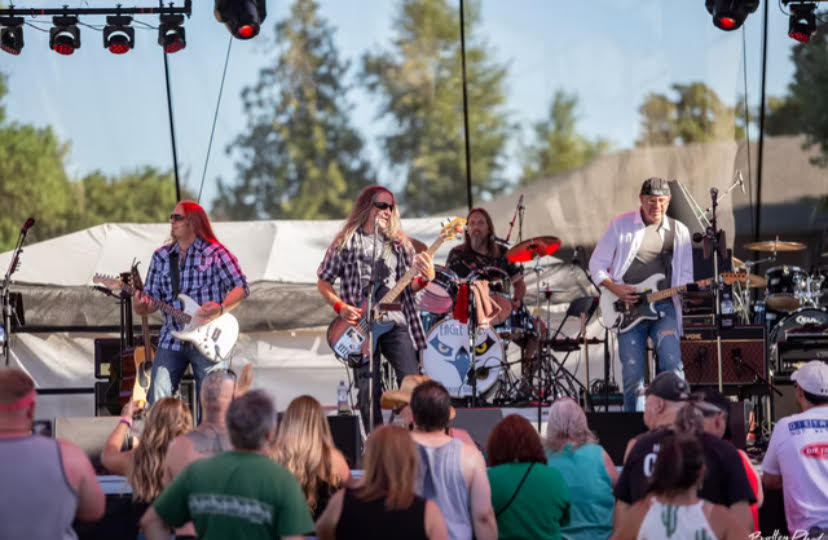 Eagle Eyes - Eagles Tribute Band